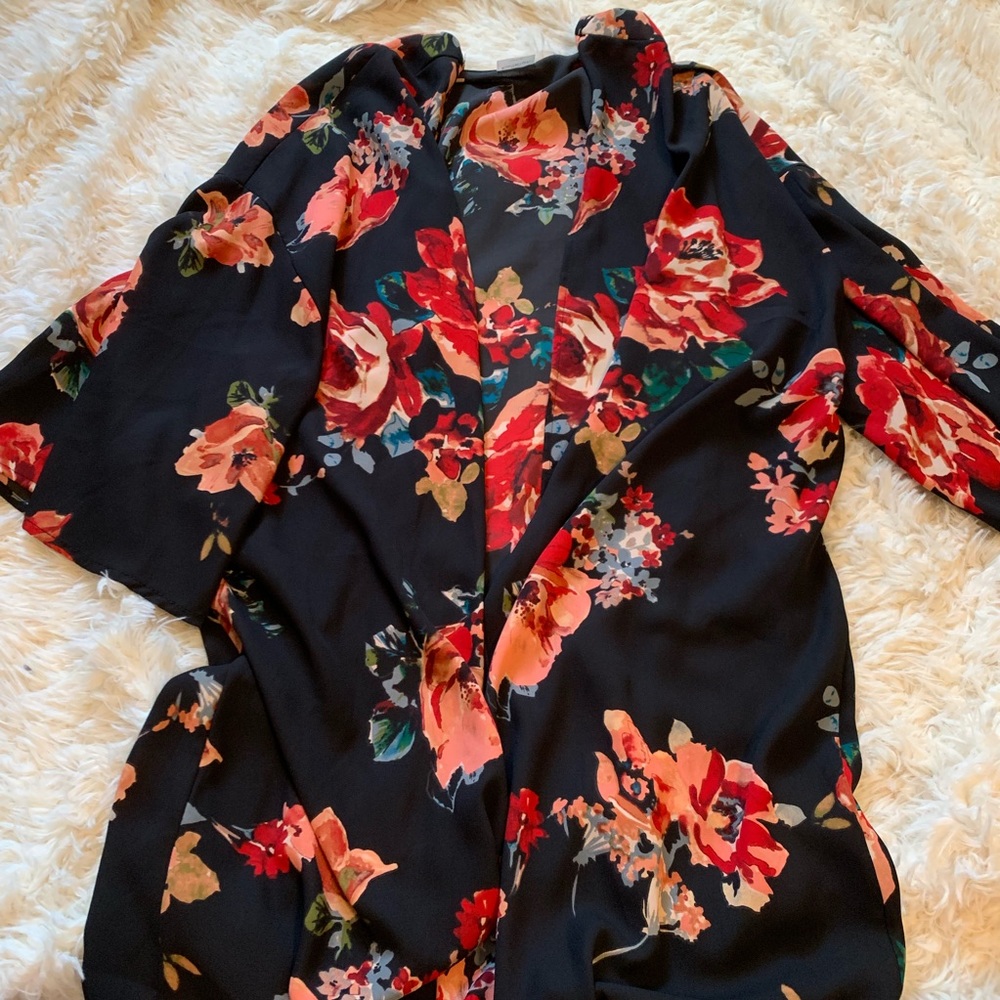 Kaileigh Navy Floral Kimono